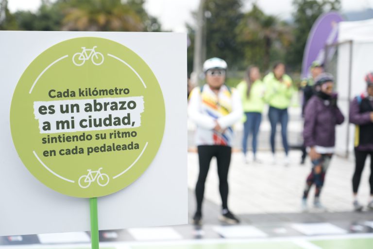 Beca Cultura, Movilidad y Deportes