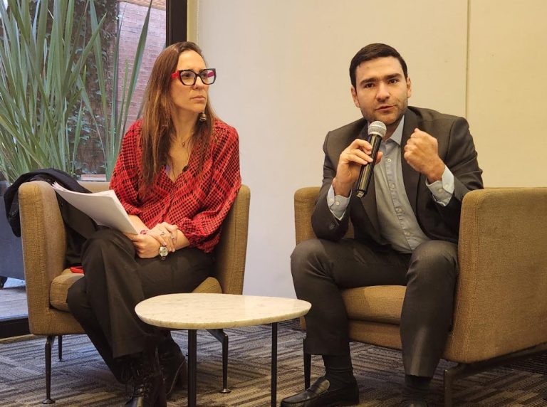 María del Pilar López Uribe Secretaria desarrollo económico Bog - Miguel Londoño Monet