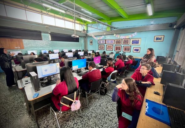 Estudiantes Col Toscana Suba