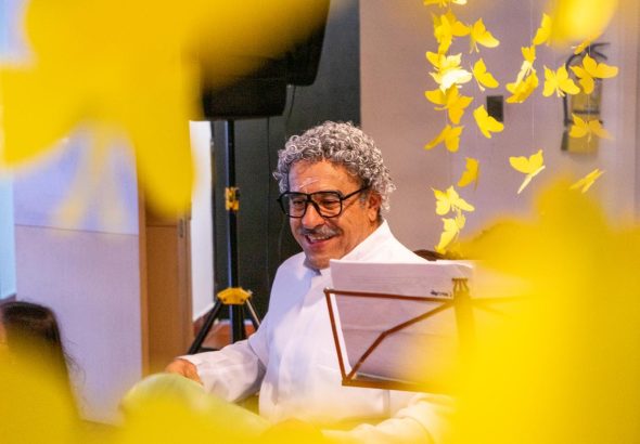 foto donación libros FUNDACIÓN GABO Tunal