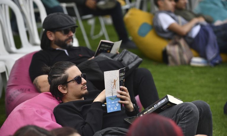 Lecturas para acompañarnos - IDARTES
