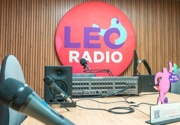 Leo Radio-